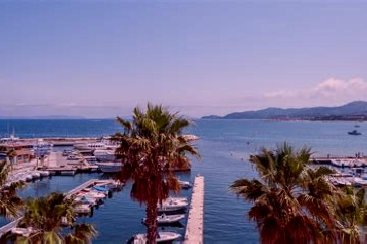 Aubrey, 35 — Escort in Le Lavandou, France