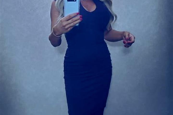Aubrey, 36, a blonde grey-eyed mixed companion based in Hoenigthal. Offering Dinner Date, Striptease, Girlfriend Experience, Roleplay. Available for incall a...