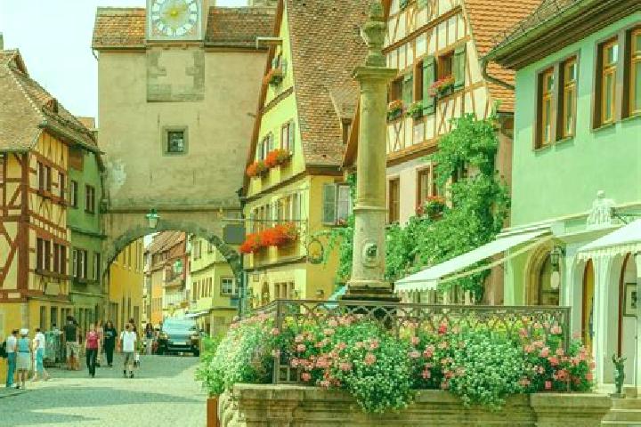 Aubrey, 36 — Escort in Barenbach, Germany