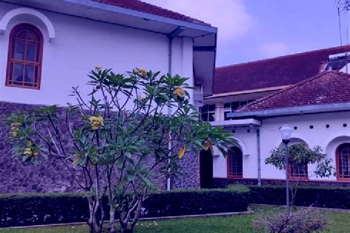Aubrey, 36 — Escort in Krajan Sawahan, Indonesia