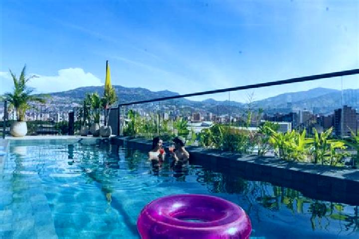 Aubrey, 36 — Escort in Los Patios, Colombia