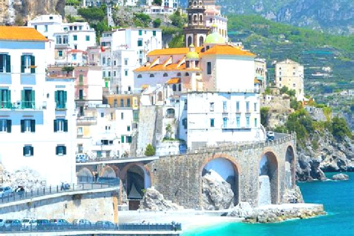 Aubrey, 36 — Escort in Monesiglio, Italy
