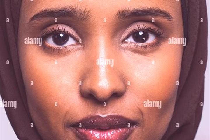 Aubrey, 37, a black dark-eyed middle eastern companion based in Gunsta. Offering Travel Companion, Dinner Date, Massage, Couples. Available for incall and ou...