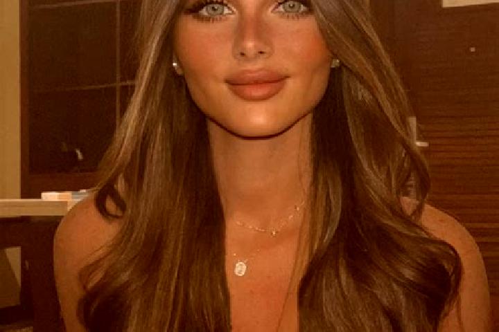 Aubrey, 37, a brunette amber-eyed middle eastern companion based in Buguggiate. Offering Travel Companion, Tantra, Girlfriend Experience, Overnight, BDSM. Av...