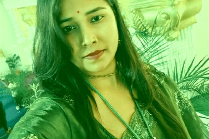Aubrey, 37 — Escort in Falakata, India