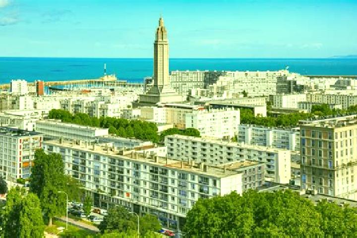 Aubrey, 37 — Escort in Le Gavre, France
