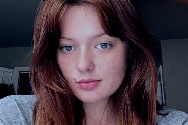 Aubrey, 38, a red green-eyed caucasian companion based in Mogeiro. Offering Striptease, Overnight, Girlfriend Experience, 69, OWO. Available for incall and o...