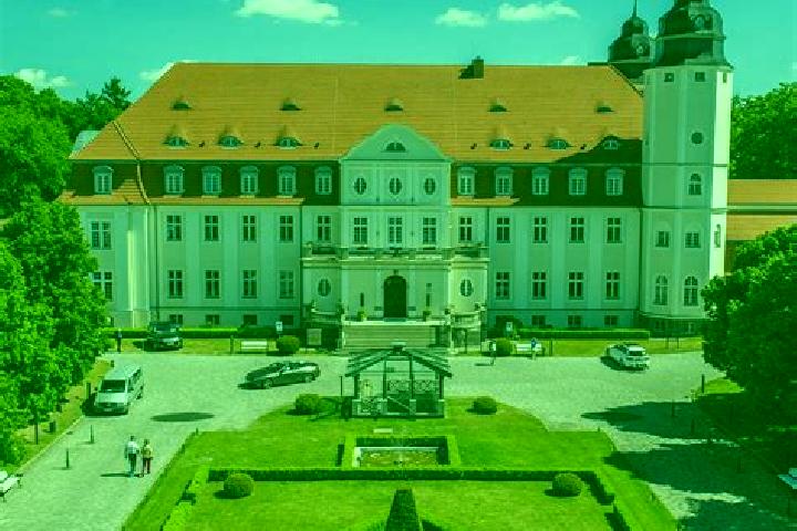 Aubrey, 38 — Escort in Gross Nemerow, Germany