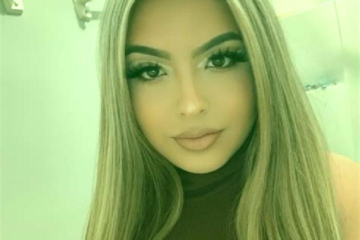 Aubrey, 39, a blonde amber-eyed latina companion based in Barlow. Offering Dinner Date, Striptease, Girlfriend Experience, Couples. Available for incall and ...