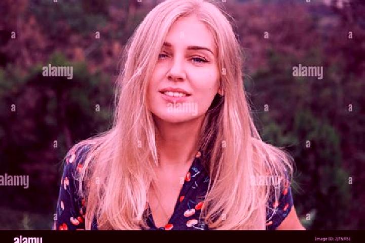 Aubrey, 39, a blonde blue-eyed middle eastern companion based in Poggibonsi. Offering Travel Companion, Deep French Kissing, OWO, Duos. Available for incall ...