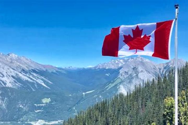 Aubrey, 39 — Escort in Brooks, Canada