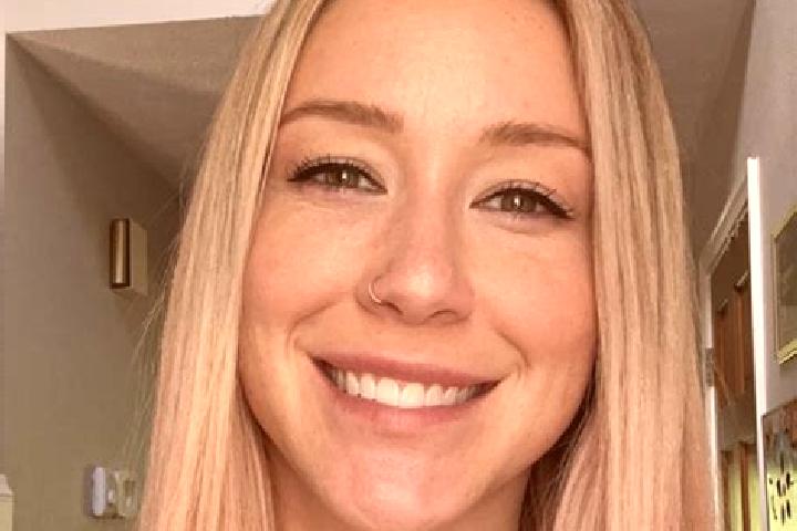 Aubrey, 39 — Escort in Carlyle, United States