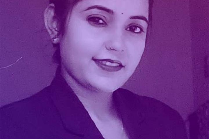 Aubrey, 39 — Escort in Jahanabad, India