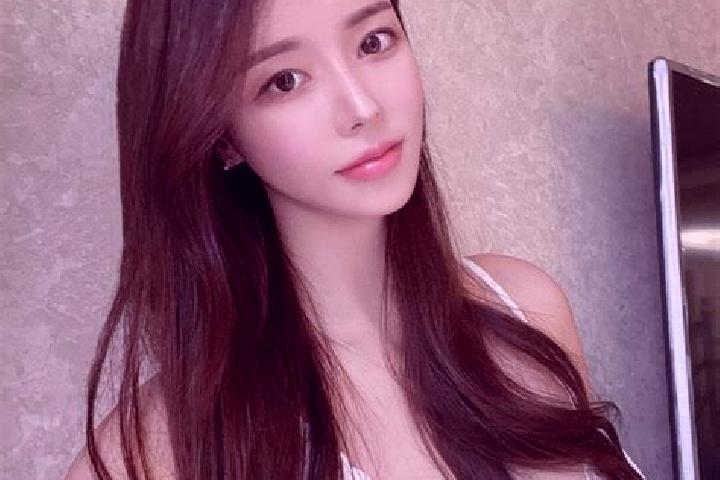 Aubrey, 39 — Escort in Nibei, China