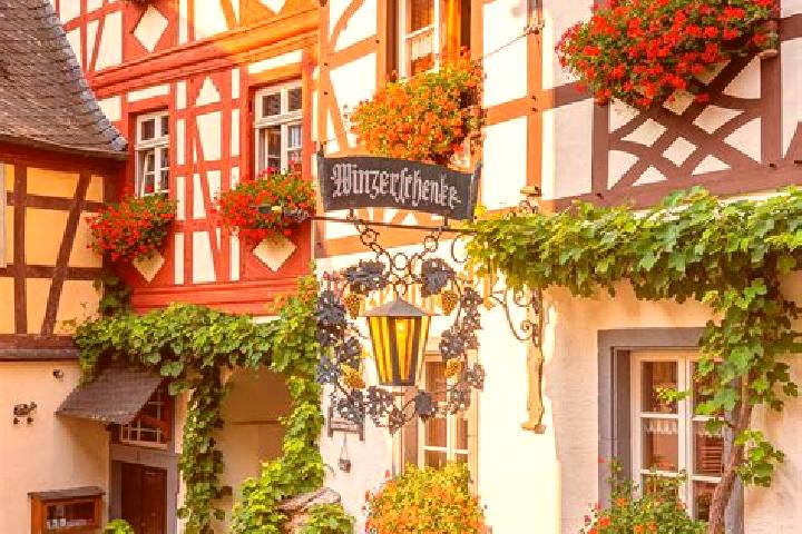 Aubrey, 39 — Escort in Obersochering, Germany