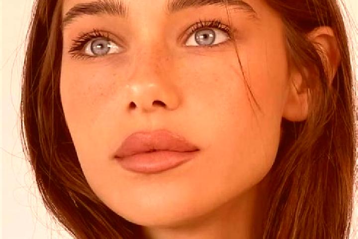 Aurora, 20, a brunette grey-eyed slavic companion based in Sassocorvaro. Offering Roleplay, 69, CIM. Available for incall and outcall, day and evening dates.
