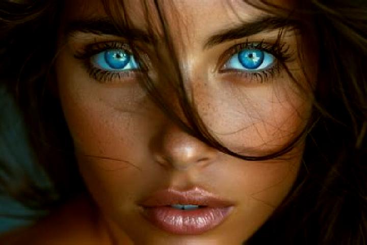 Aurora, 20, a red blue-eyed middle eastern companion based in Naquera. Offering Erotic Massage, 69, Tantra, Domination. Available for incall and outcall, day...