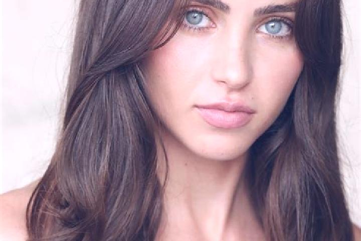 Aurora, 20, a red brown-eyed caribbean companion based in Garango. Offering Roleplay, CIM, Girlfriend Experience, Striptease. Available for incall and outcal...