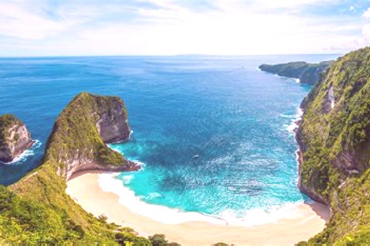 Aurora, 20 — Escort in Ciguna, Indonesia