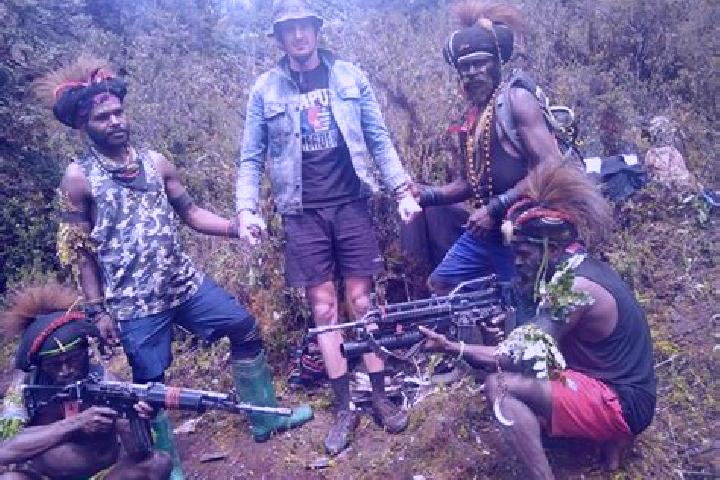 Aurora, 20 — Escort in Kandrian, Papua New Guinea