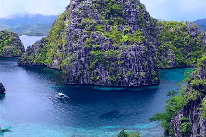 Aurora, 20 — Escort in Mahaba, Philippines