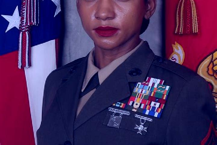 Aurora, 20 — Escort in McFarland, United States