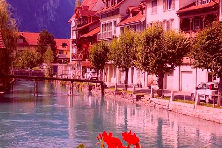 Aurora, 20 — Escort in Munsterlingen, Switzerland