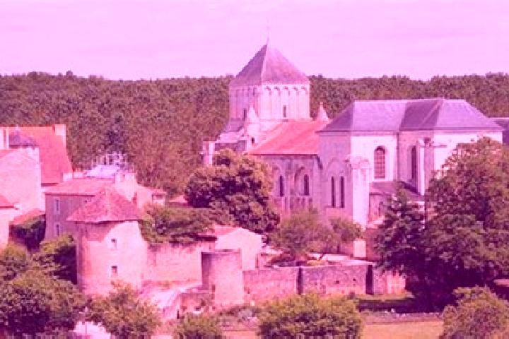 Aurora, 20 — Escort in Nouaille-Maupertuis, France