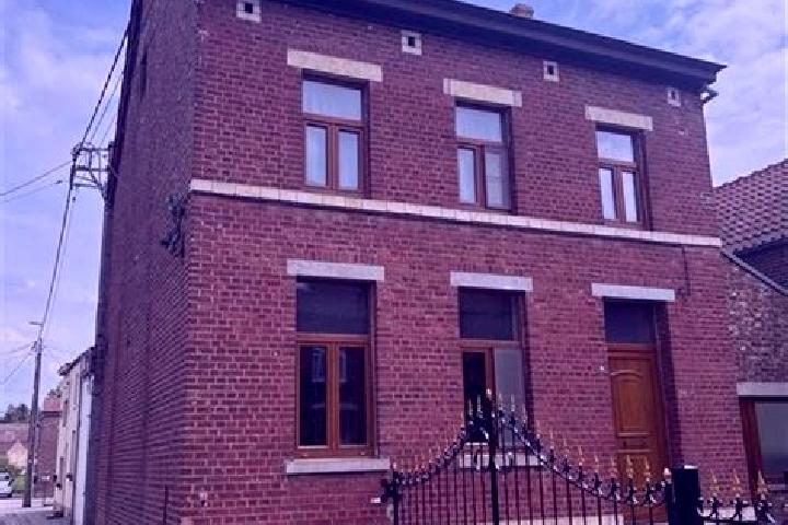 Aurora, 20 — Escort in Saint-Jean-Geest, Belgium