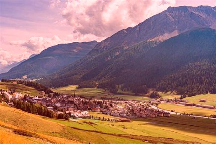 Aurora, 20 — Escort in Zuoz, Switzerland