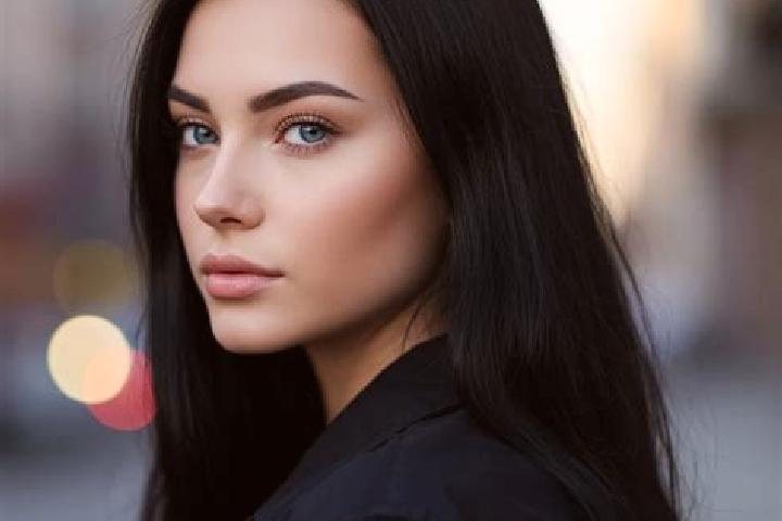 Aurora, 21, a black blue-eyed latina companion based in Pinticu. Offering 69, Domination, CIM, Overnight. Available for incall and outcall, day and evening d...