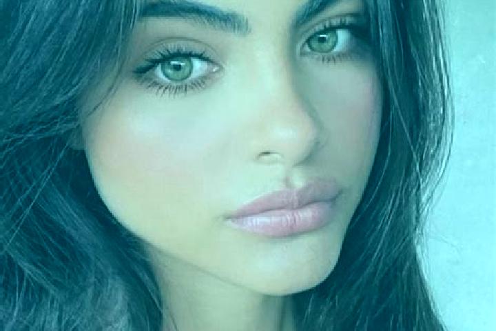 Aurora, 21, a black dark-eyed indian companion based in Ulen. Offering CIM, Duos, Striptease. Available for incall and outcall, overnight bookings available.