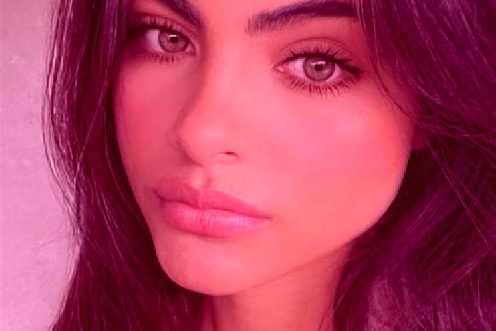 Aurora, 21, a black hazel-eyed european companion based in Davagna. Offering GFE, Tantra, Overnight, Domination, Erotic Massage. Available for incall and out...