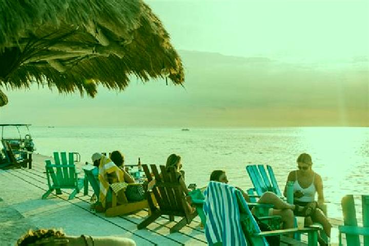 Aurora, 21, a blonde grey-eyed caucasian companion based in Caye Caulker. Offering Travel Companion, Girlfriend Experience, 69, Party Girl. Available for inc...