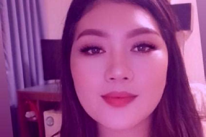 Aurora, 21, a chestnut amber-eyed indian companion based in Pumenengo. Offering A-Level, CIM, Erotic Massage. Available for incall and outcall, overnight boo...