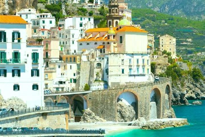 Aurora, 21 — Escort in Capirro, Italy