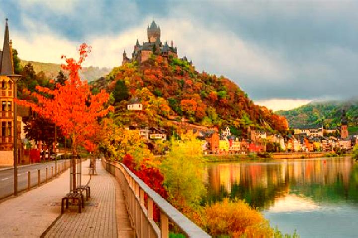 Aurora, 21 — Escort in Cochem, Germany