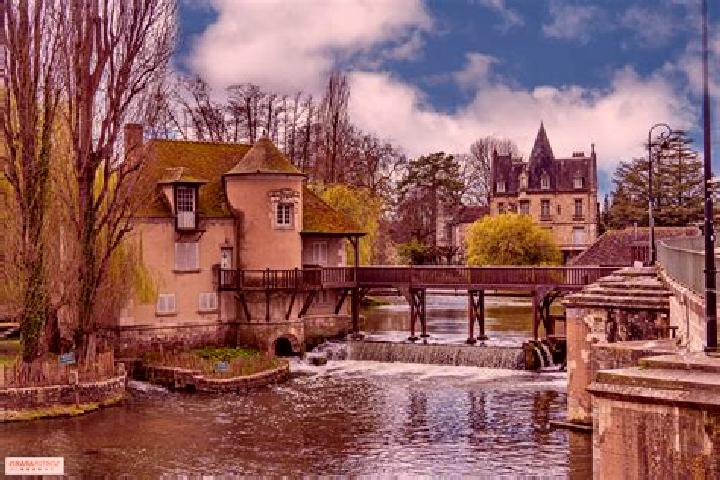Aurora, 21 — Escort in Moret-sur-Loing, France