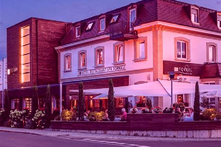Aurora, 21 — Escort in Nonnenhorn, Germany