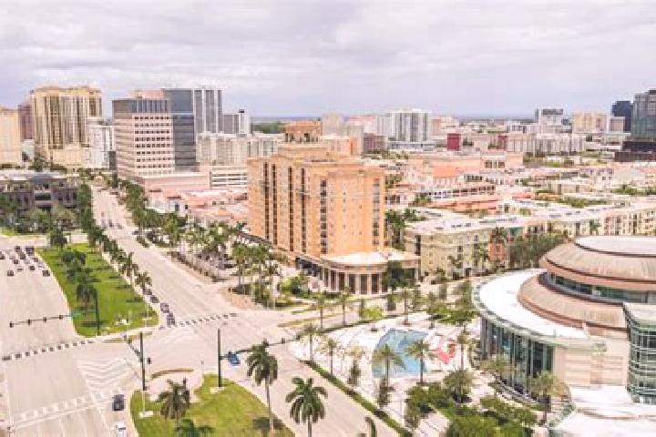 Aurora, 21 — Escort in Palm Beach, United States