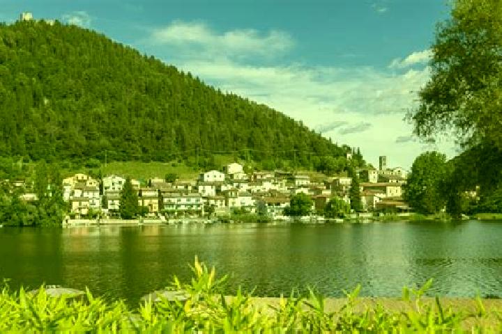 Aurora, 21 — Escort in Villaromagnano, Italy