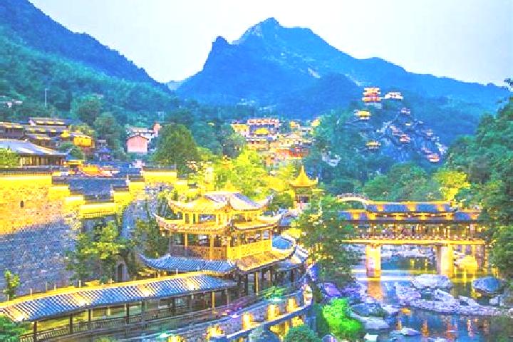 Aurora, 21 — Escort in Wangxian, China