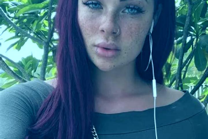 Aurora, 22, a auburn dark-eyed caribbean companion based in Sankt Marein bei Graz-Markt. Offering Erotic Massage, Striptease, BDSM. Available for incall and ...