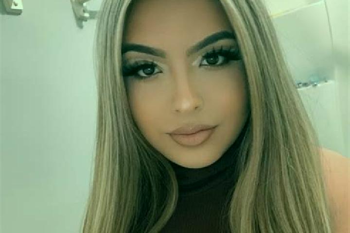 Aurora, 22, a blonde amber-eyed latina companion based in Mole Bisleti. Offering Tantra, OWO, Deep French Kissing, CIM. Available for incall and outcall, day...