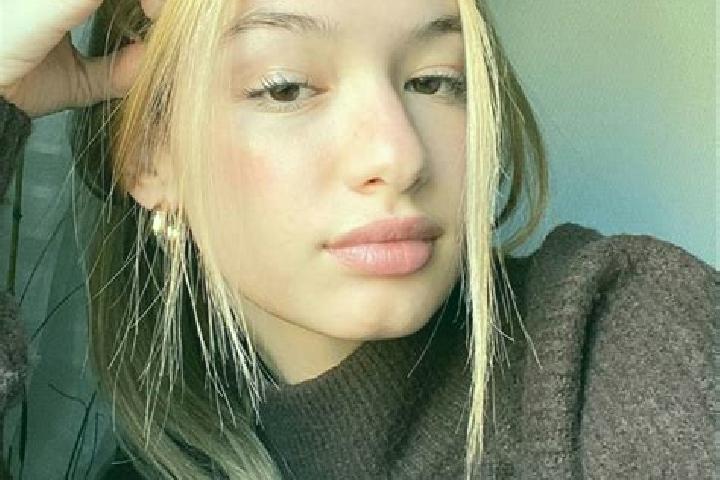 Aurora, 22, a blonde brown-eyed caucasian companion based in Ayna. Offering Travel Companion, Tantra, Striptease, CIM. Available for incall and outcall, day ...