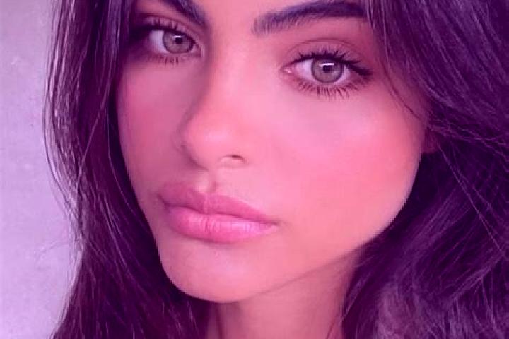 Aurora, 22, a brunette dark-eyed middle eastern companion based in Silver Berry. Offering Party Girl, Overnight. Available for incall and outcall, day and ev...