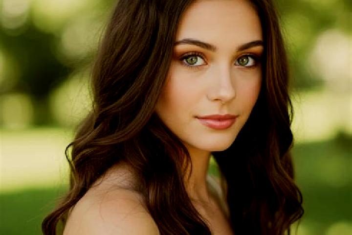 Aurora, 22, a brunette hazel-eyed mixed companion based in Dulmarz. Offering Party Girl, Overnight. Available for incall and outcall, overnight bookings avai...