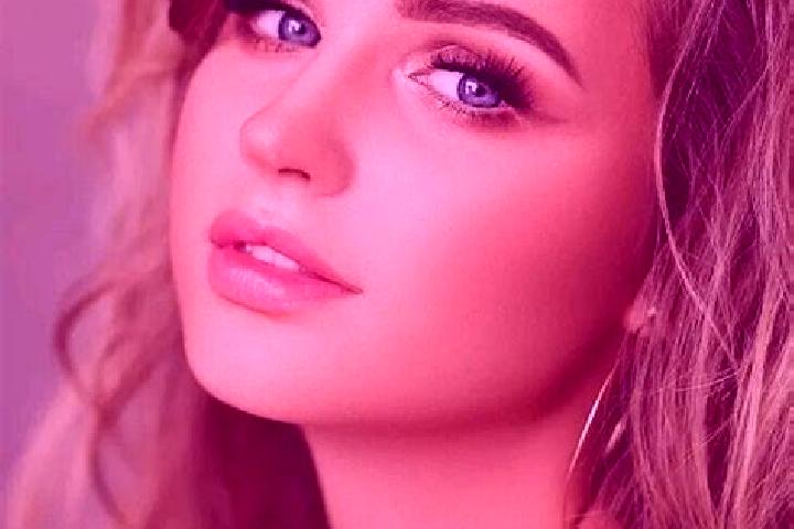 Aurora, 22, a dark blonde blue-eyed middle eastern companion based in Shangling. Offering Deep French Kissing, Tantra, Prostate Massage, Travel Companion. Av...