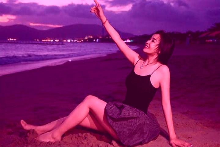 Aurora, 22 — Escort in Amgalang, China