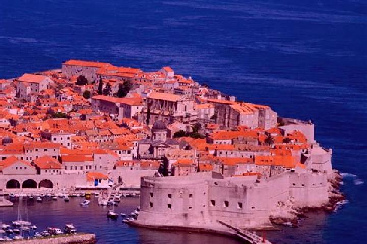 Aurora, 22 — Escort in Eminovci, Croatia